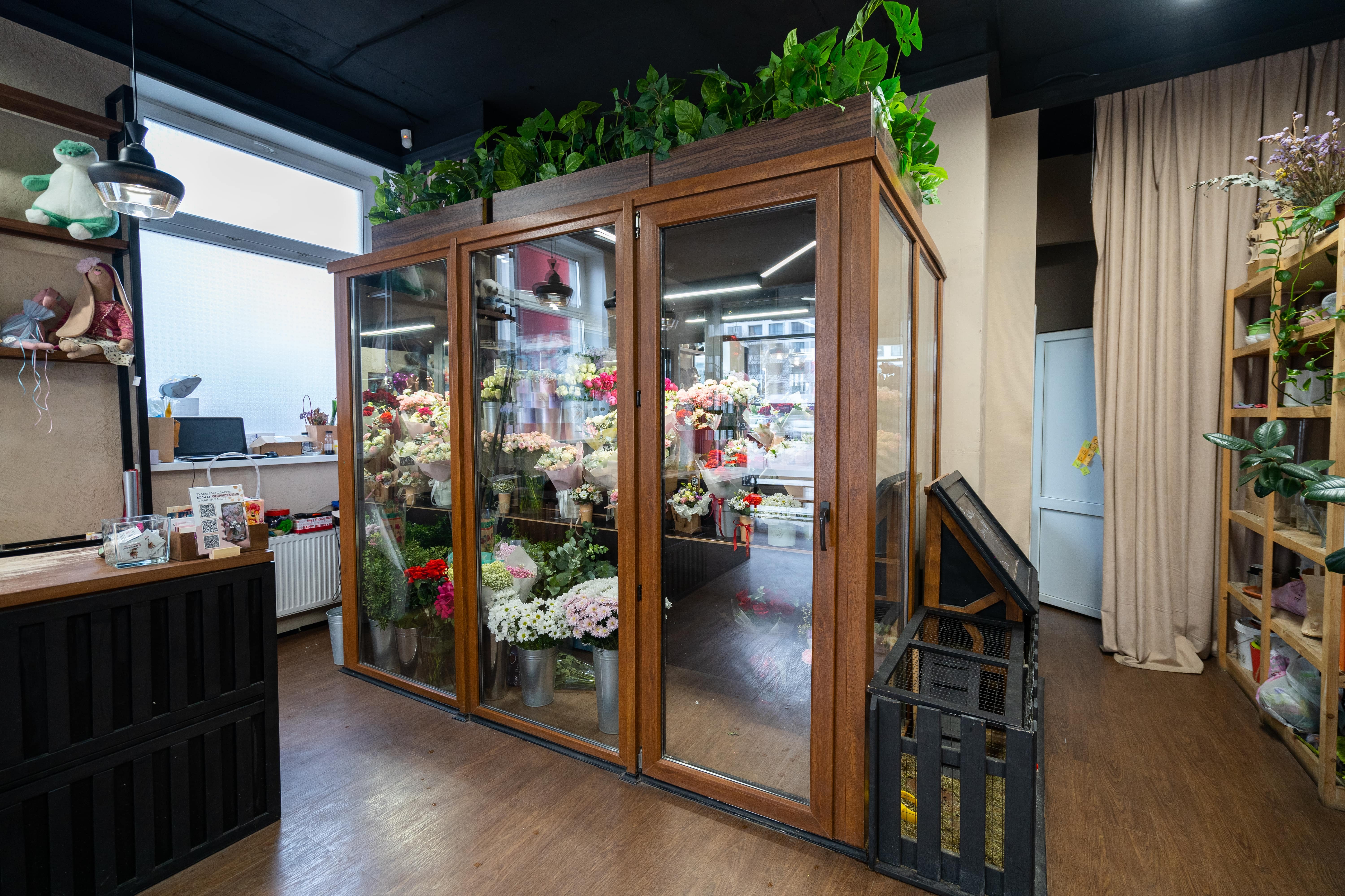 Готовый бизнес: цветочный салон в Тюмени