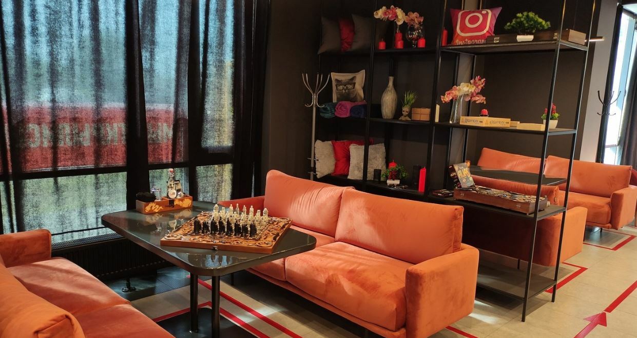 Skrinshot-16-10-2025_11_28_23